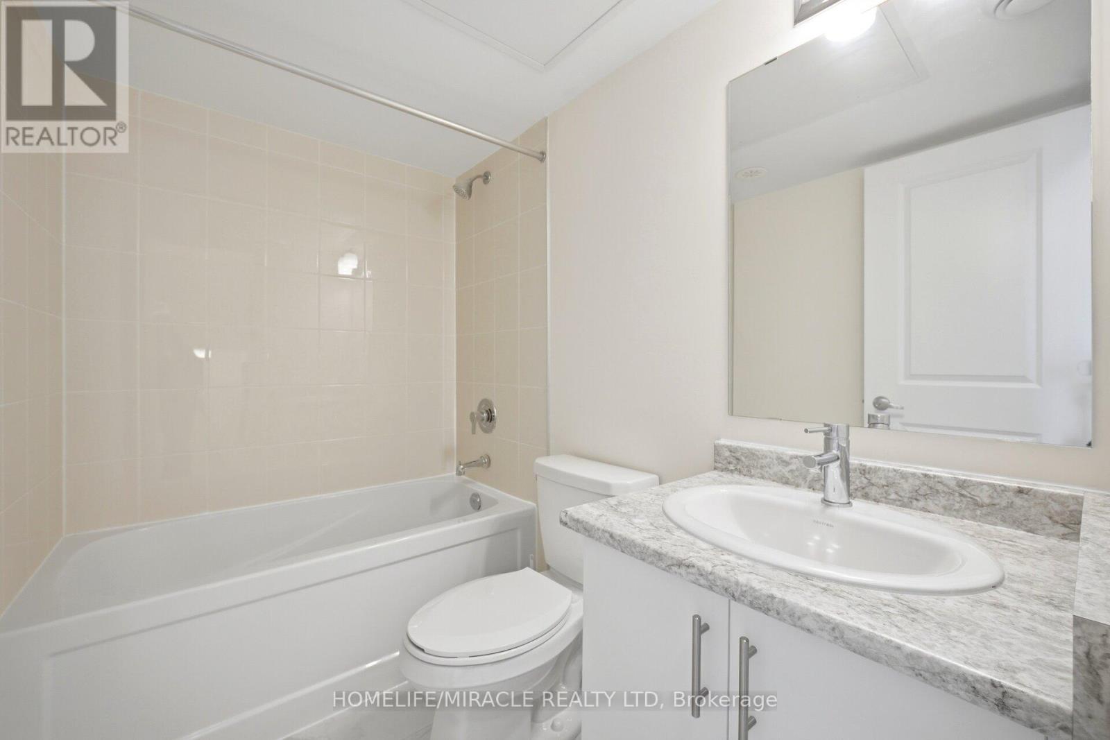 20 - 30 Liben Way, Toronto, ON - Indoor Photo Showing Bathroom