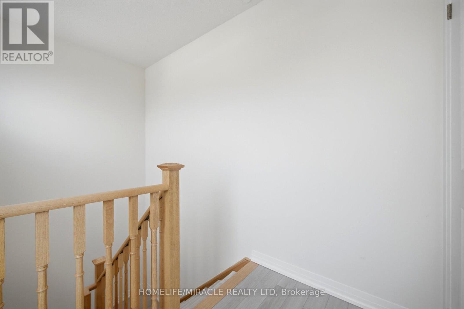 20 - 30 Liben Way, Toronto, ON - Indoor Photo Showing Other Room