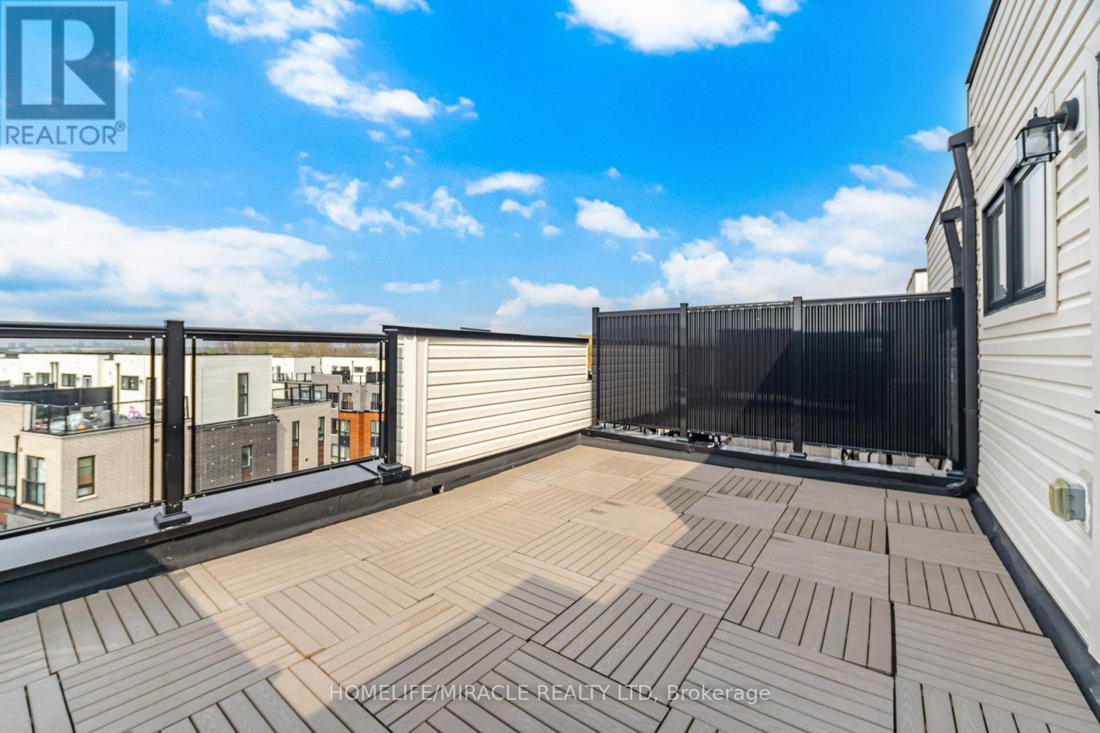 20 - 30 Liben Way, Toronto, ON - Outdoor