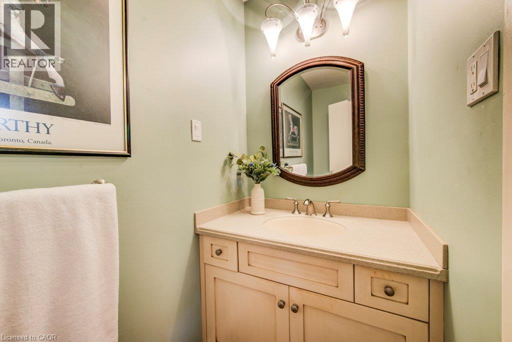 97 Somerset Crescent, Waterloo, ON - Indoor Photo Showing Bathroom