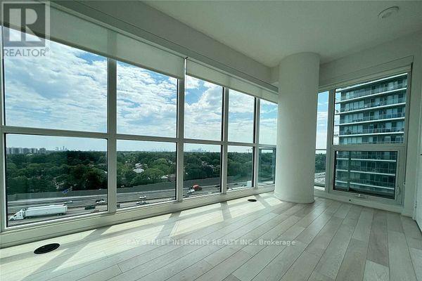 303 - 117 Mcmahon Drive, Toronto, ON - Indoor Photo Showing Other Room