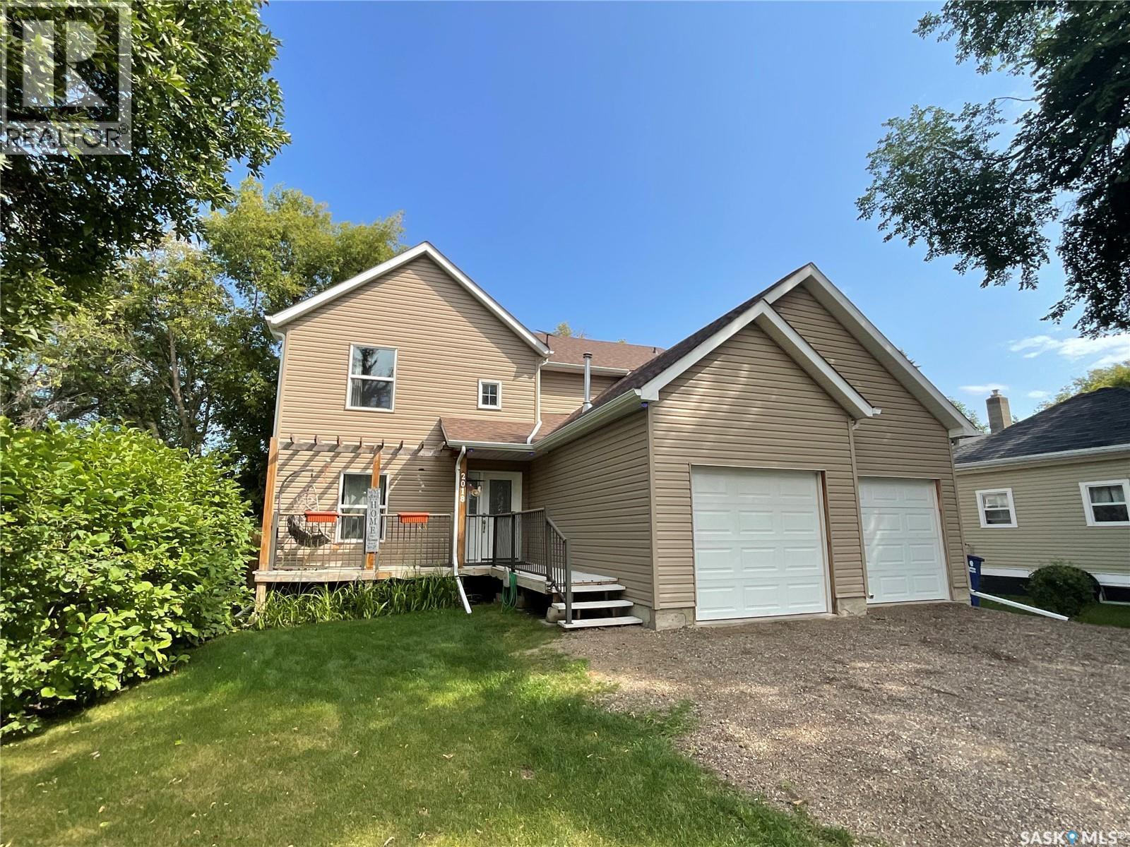 2018 8Th Street, Rosthern, SK - Outdoor