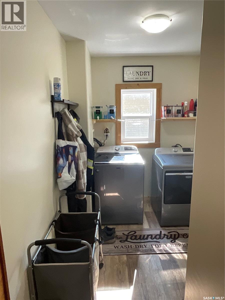 2018 8Th Street, Rosthern, SK - Indoor