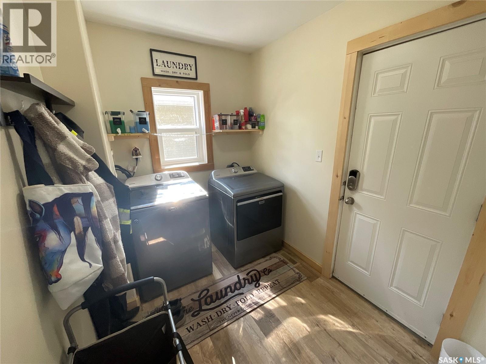 2018 8Th Street, Rosthern, SK - Indoor