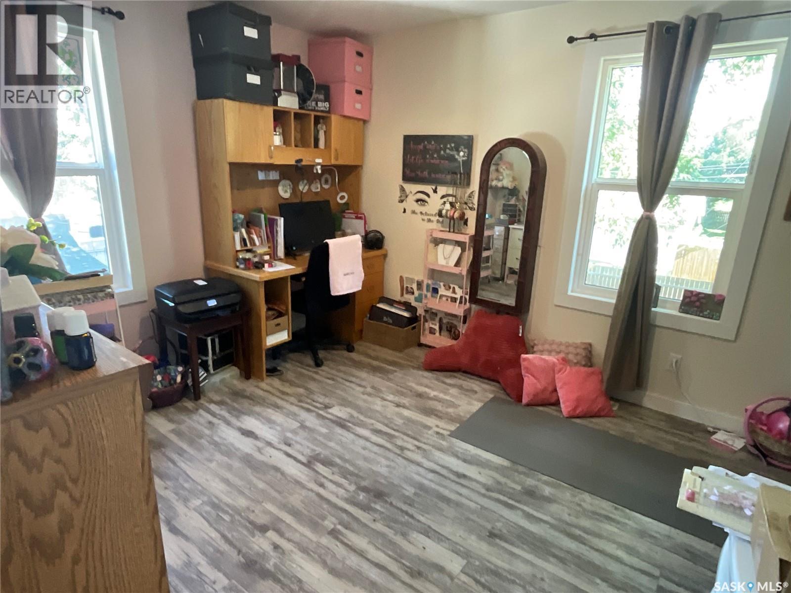 2018 8Th Street, Rosthern, SK - Indoor