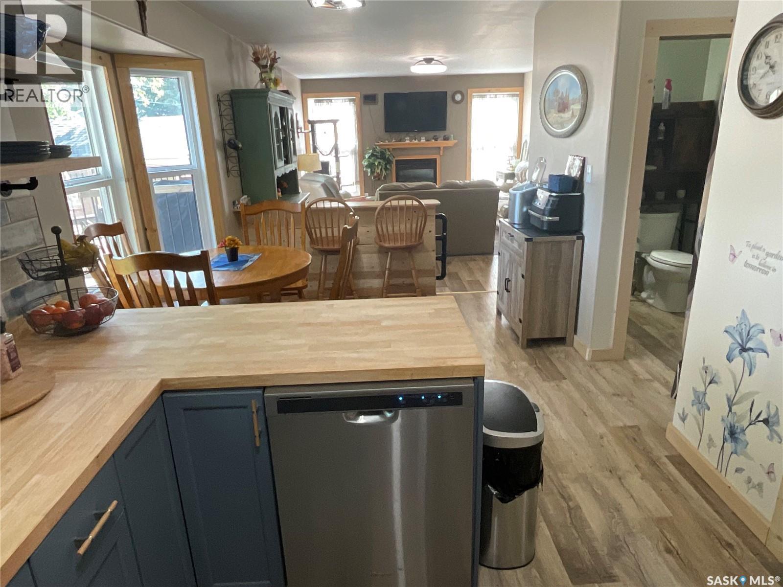2018 8Th Street, Rosthern, SK - Indoor