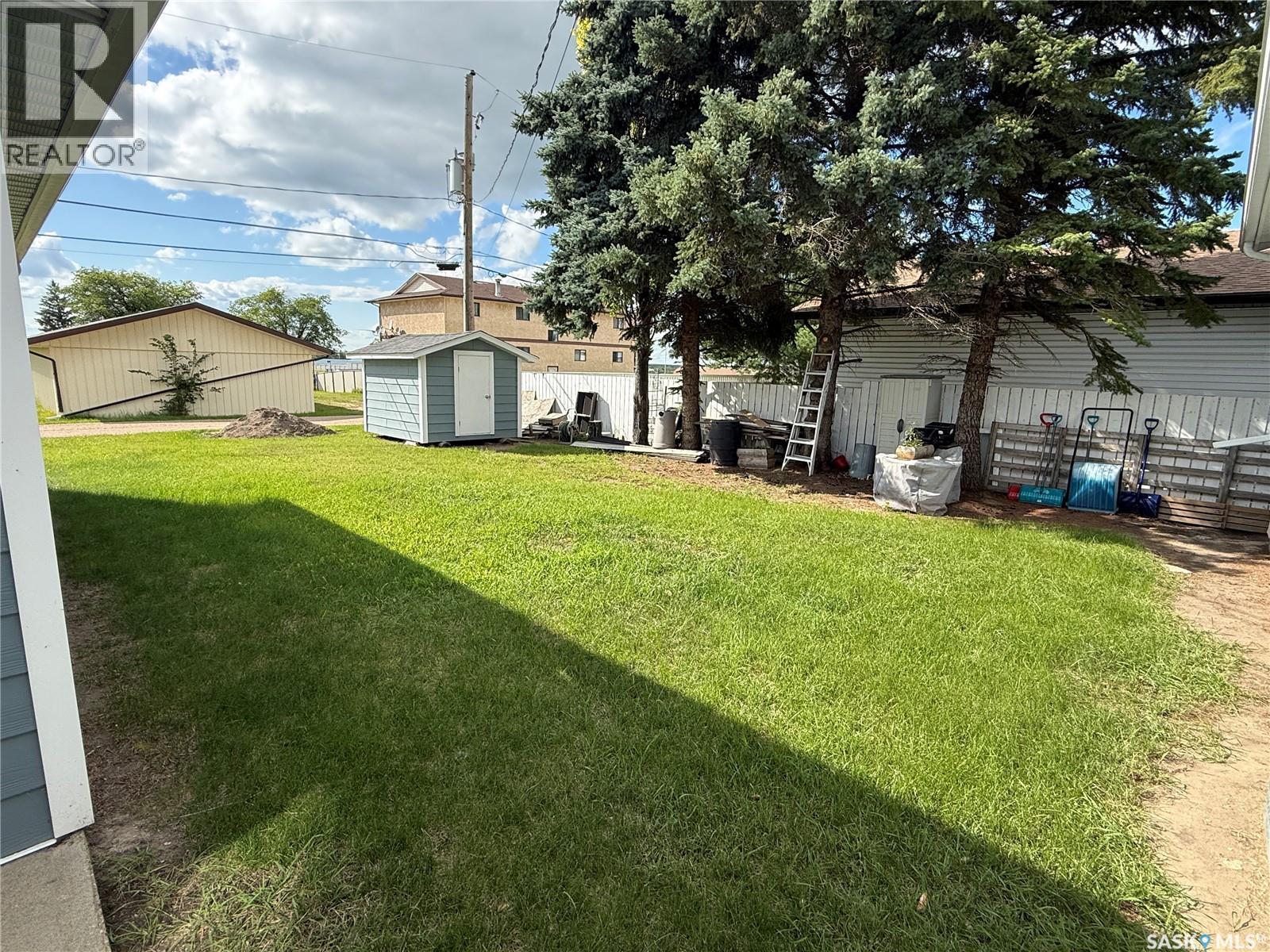 705 Northridge Court, Shellbrook, SK - Outdoor