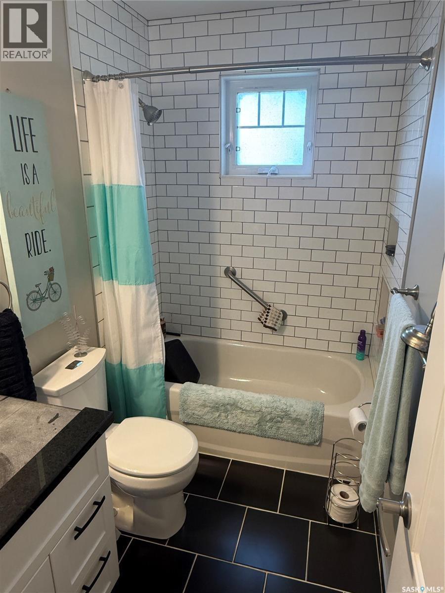 705 Northridge Court, Shellbrook, SK - Indoor Photo Showing Bathroom