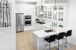 Entertaining Island - 