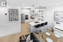 Entertaining Island/Eat In Kitchen - 