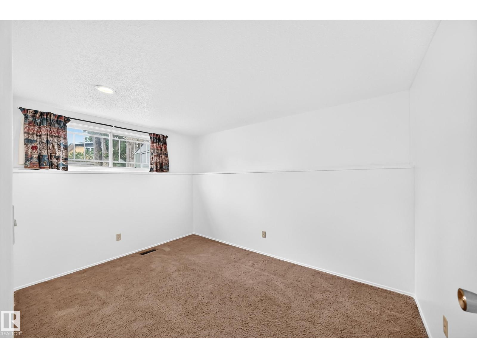 3311 114 St Nw, Edmonton, AB