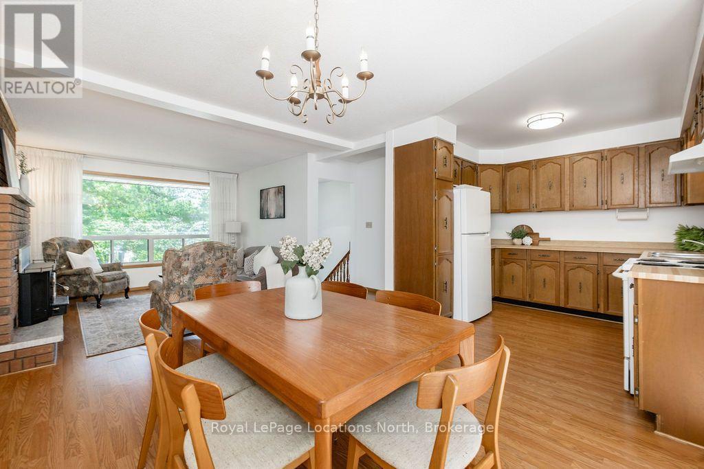 1928 Champlain Road, Tiny, ON - Indoor Photo Showing Dining Room
