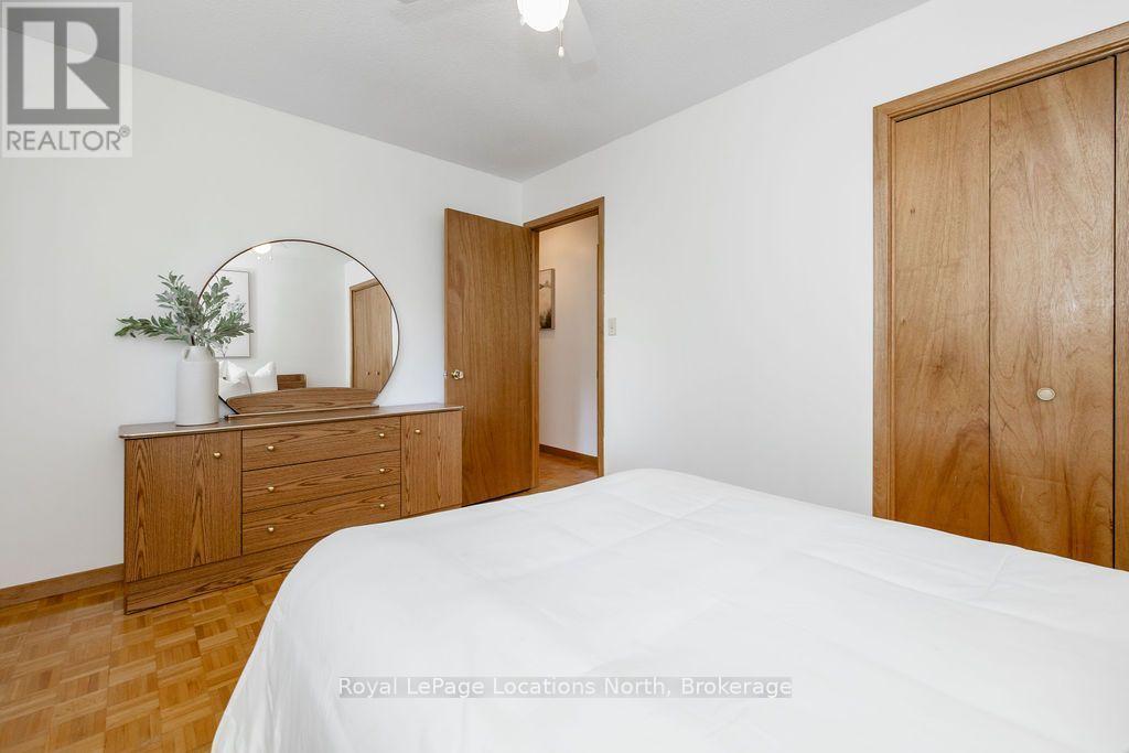1928 Champlain Road, Tiny, ON - Indoor Photo Showing Bedroom