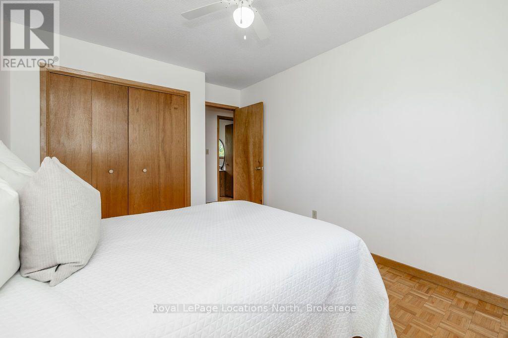 1928 Champlain Road, Tiny, ON - Indoor Photo Showing Bedroom