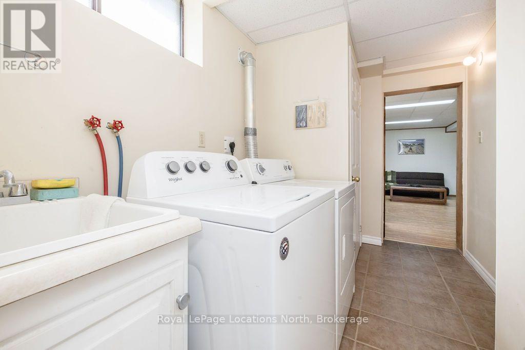 1928 Champlain Road, Tiny, ON - Indoor Photo Showing Laundry Room