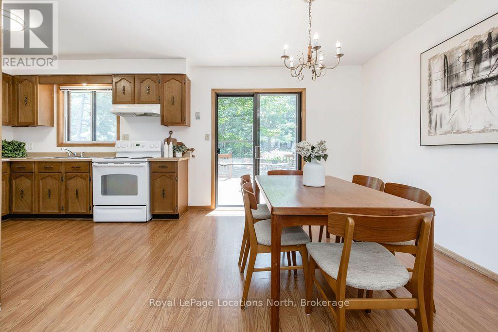 1928 Champlain Road, Tiny, ON - Indoor