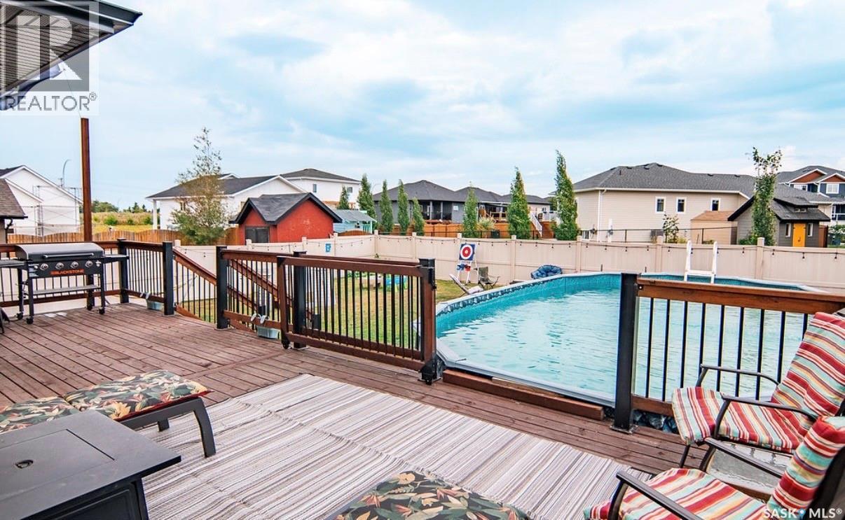 16 Hadley Road, Prince Albert, SK