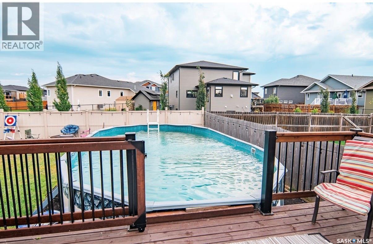 16 Hadley Road, Prince Albert, SK