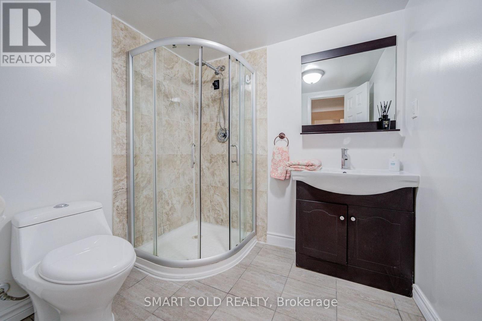 24 Snider Drive, Markham, ON - Indoor Photo Showing Bathroom