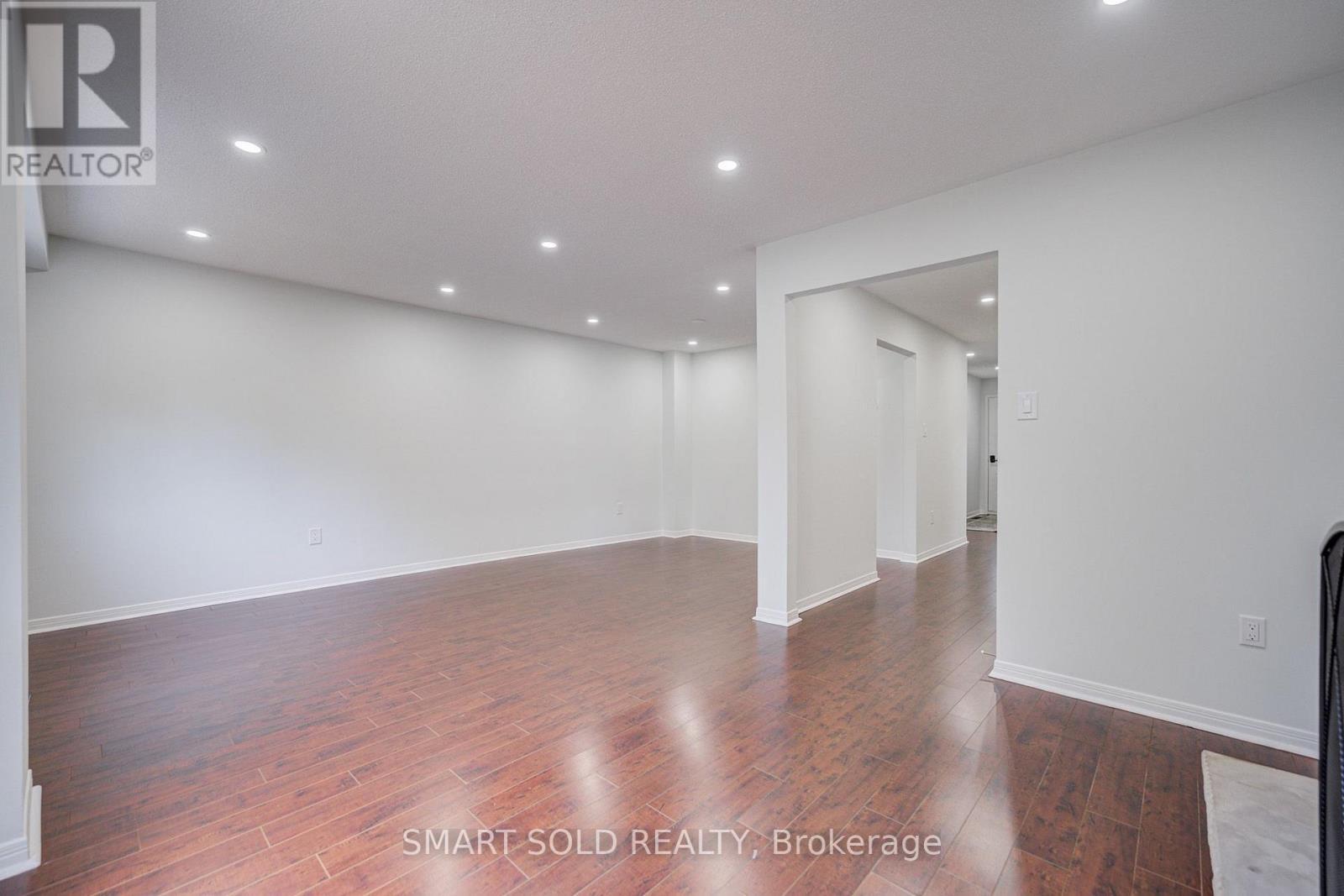 24 Snider Drive, Markham, ON - Indoor Photo Showing Other Room