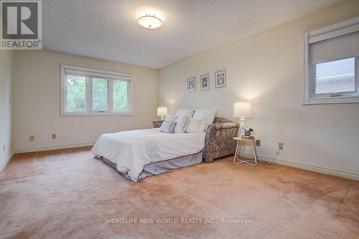 51 Leighland Drive, Markham, ON - Indoor Photo Showing Bedroom