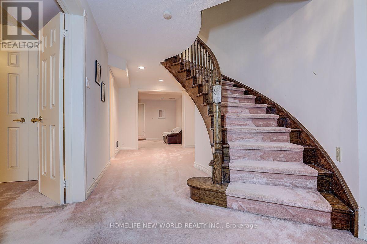 51 Leighland Drive, Markham, ON - Indoor Photo Showing Other Room