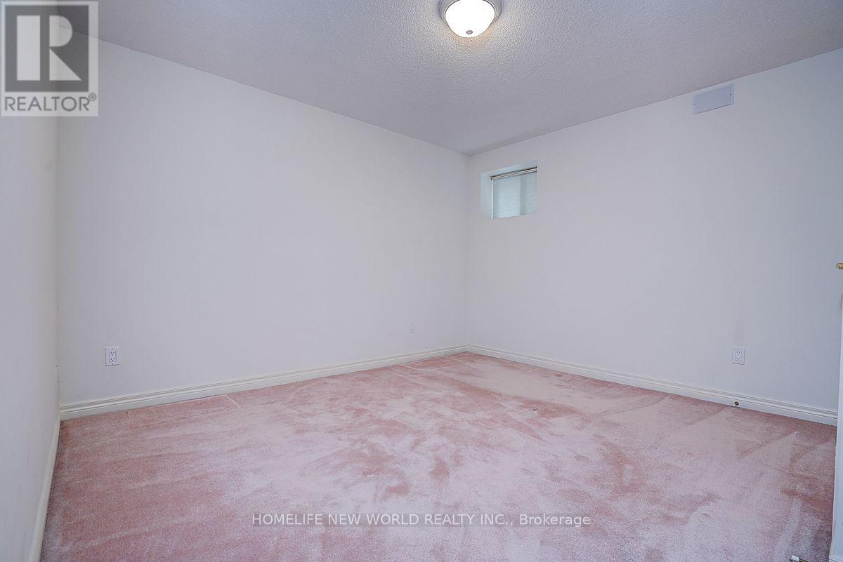 51 Leighland Drive, Markham, ON - Indoor Photo Showing Other Room