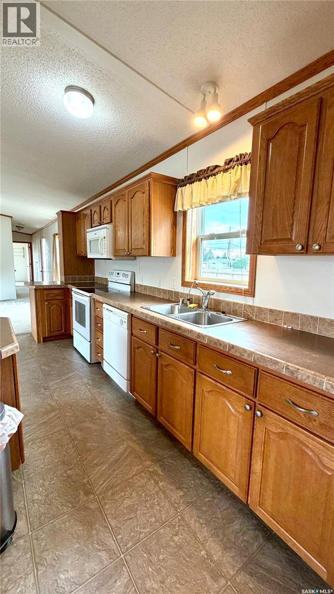 431 Park Avenue, Outlook, SK