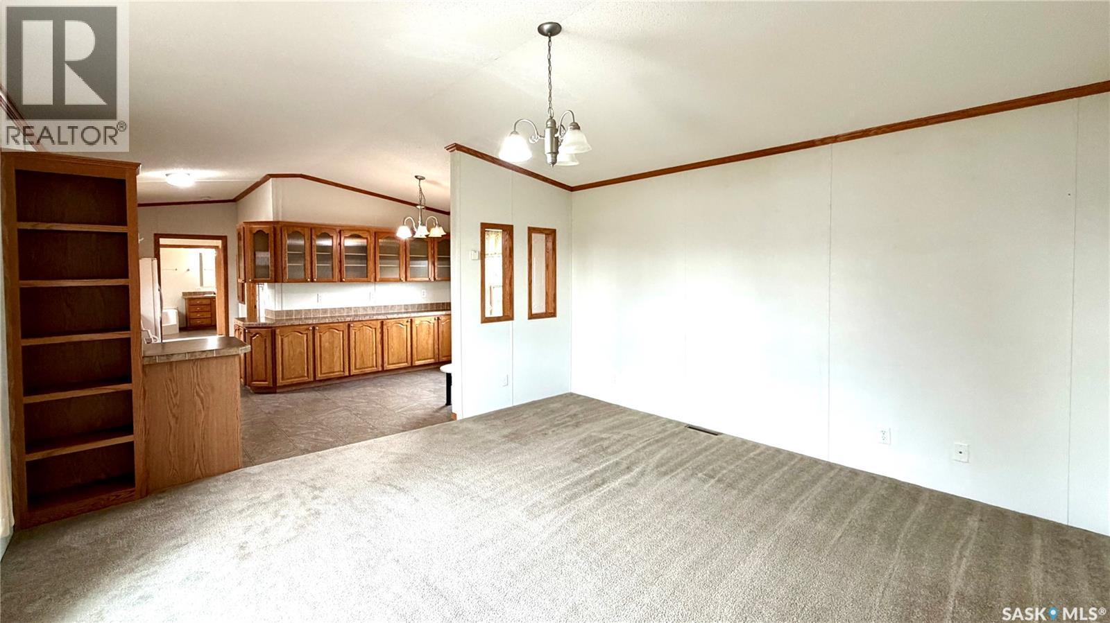 431 Park Avenue, Outlook, SK