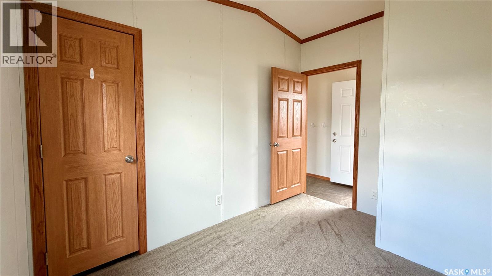 431 Park Avenue, Outlook, SK