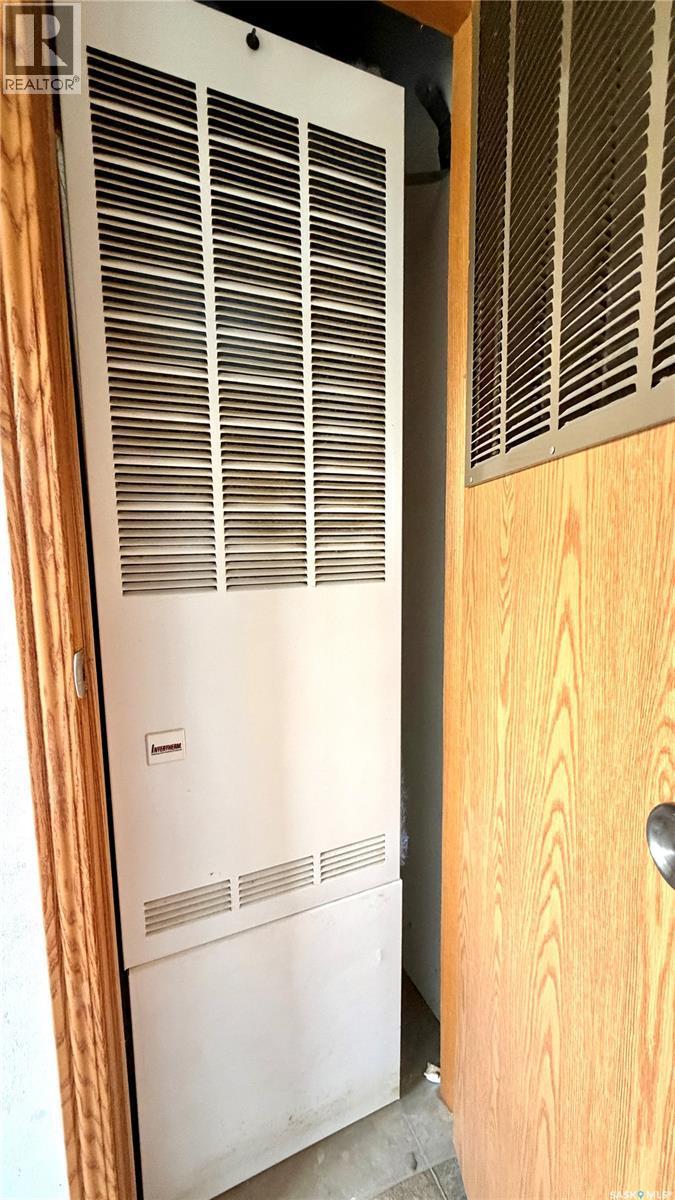 431 Park Avenue, Outlook, SK