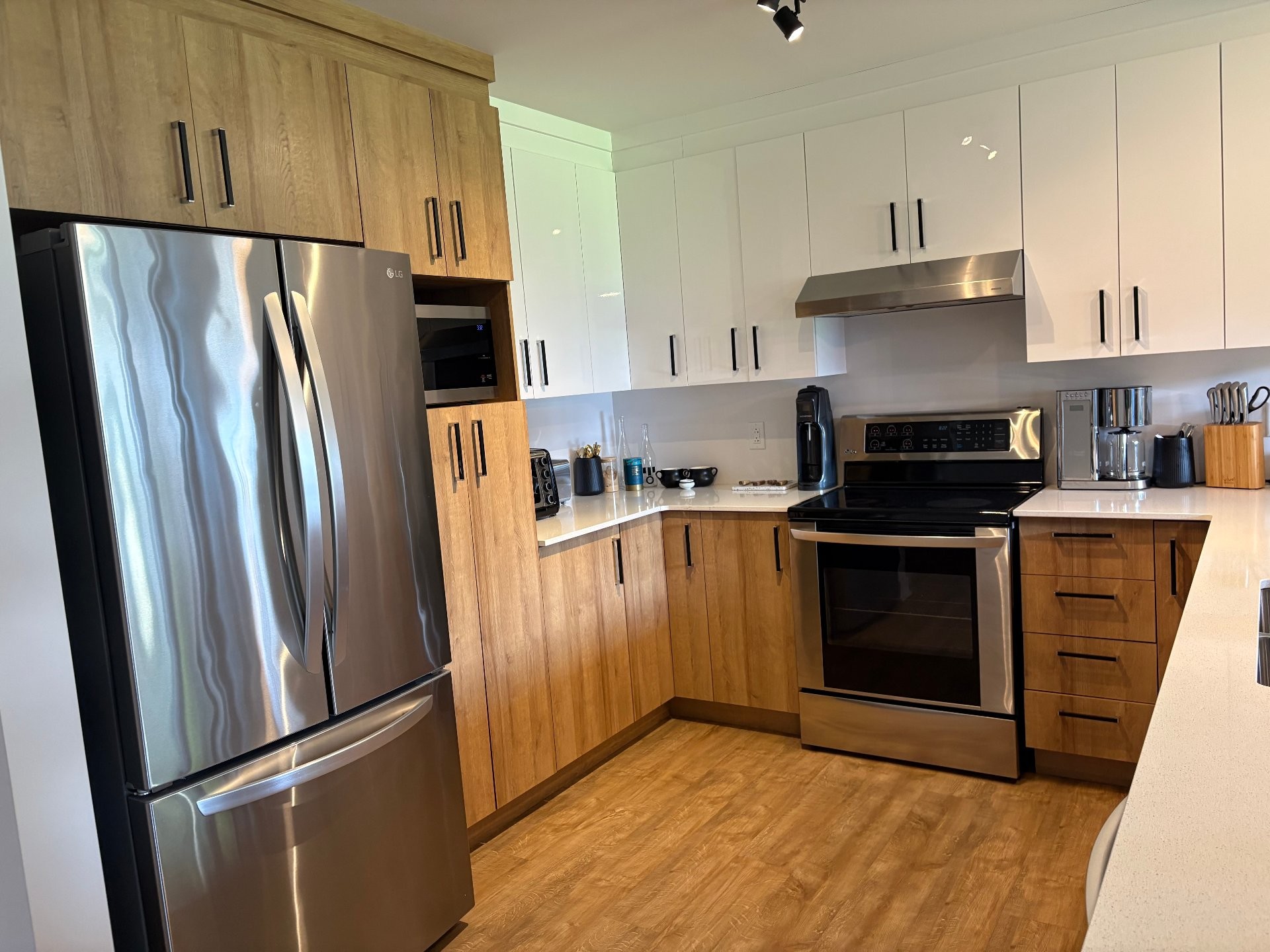Kitchen - 2-146 Boul. Je-Me-Souviens, Laval (Sainte-Rose), QC - Indoor Photo Showing Kitchen