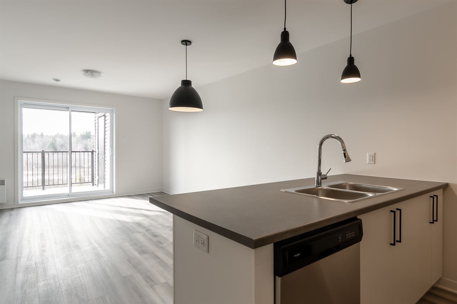 Overall view - 304-300 Rue Du Grenoble, Lachute, QC - Indoor Photo Showing Kitchen With Double Sink