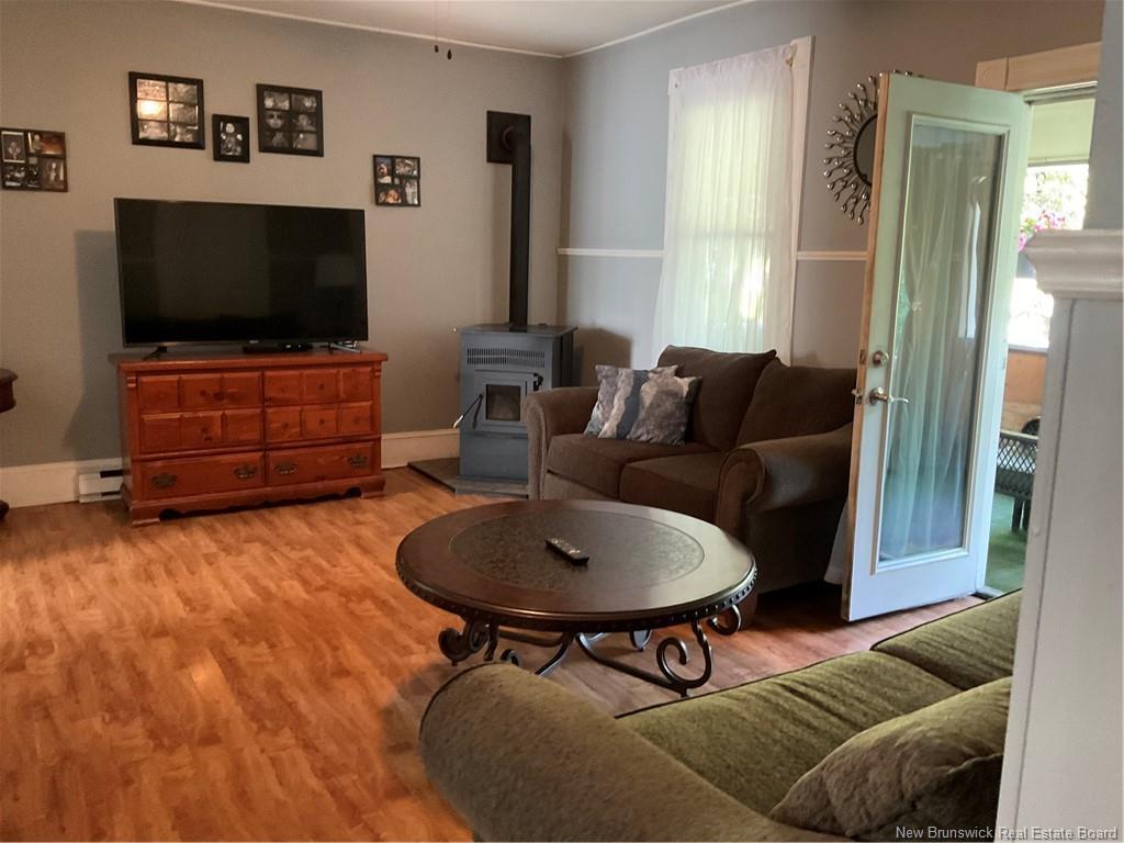 350 Debec Rd, Debec, NB - Indoor Photo Showing Living Room