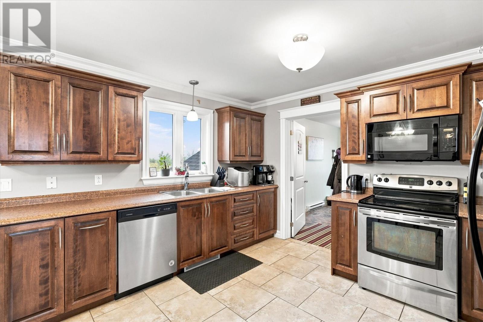 6 Oceanview Drive, Witless Bay, NL - Indoor Photo Showing Kitchen With Double Sink