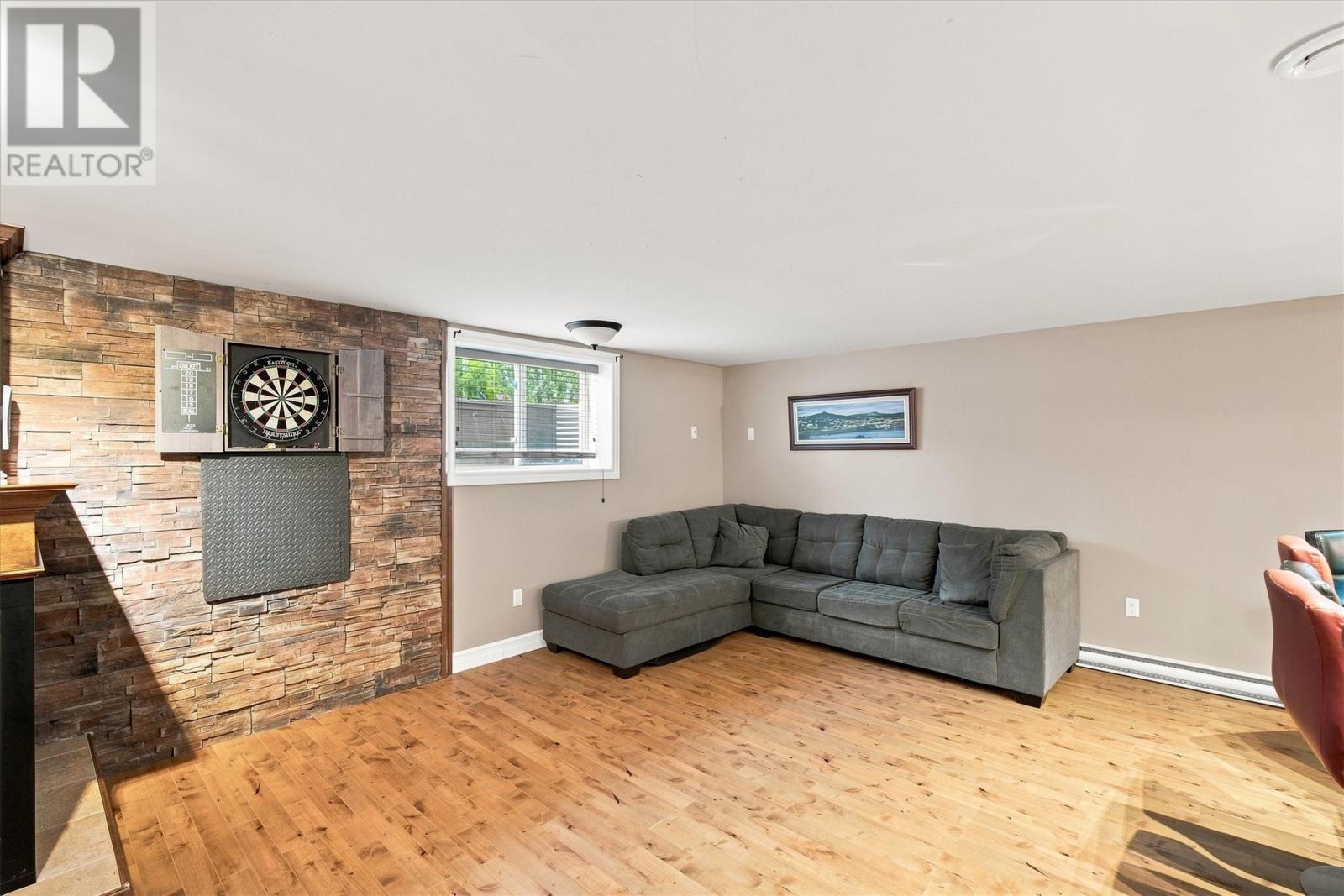 6 Oceanview Drive, Witless Bay, NL - Indoor Photo Showing Living Room