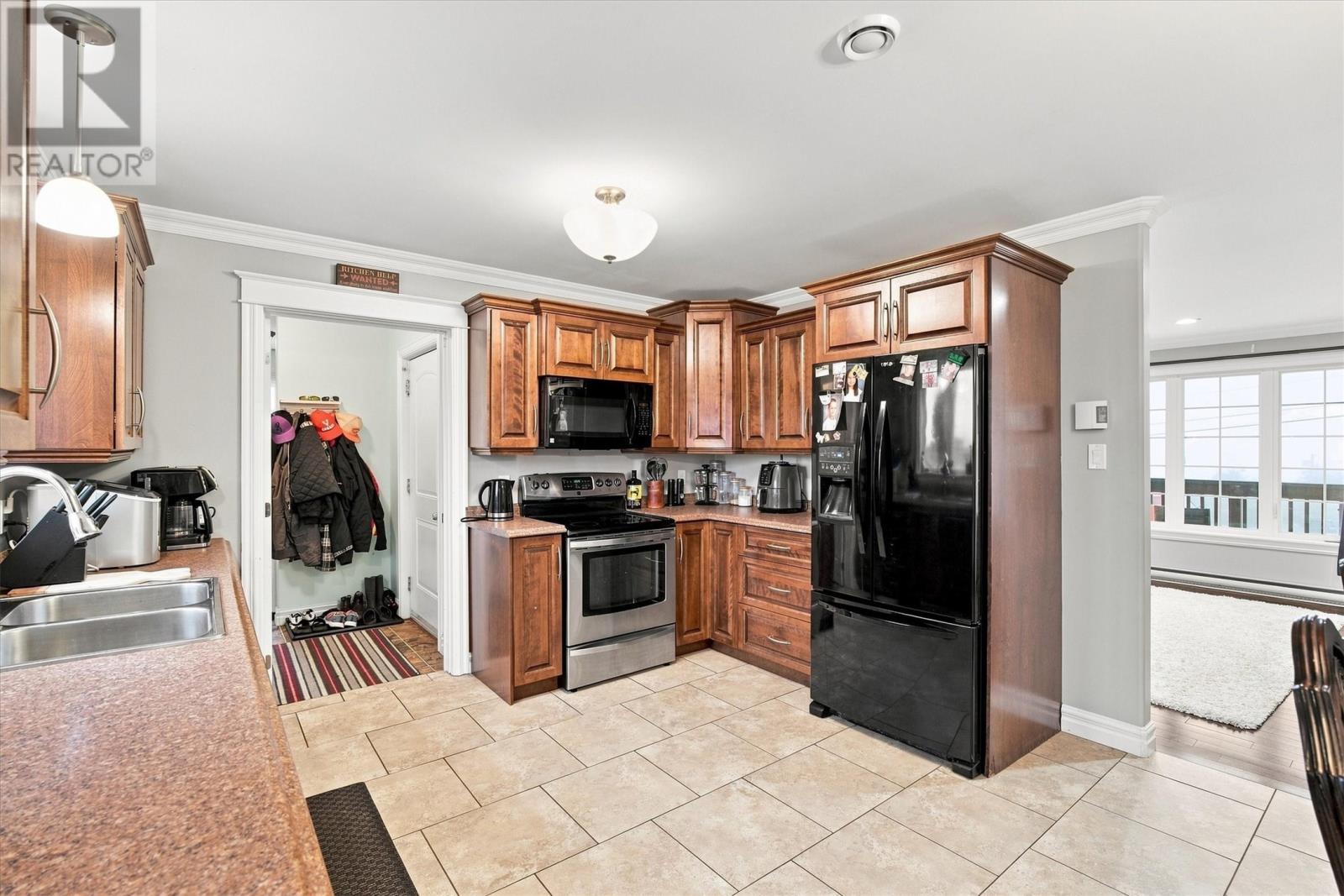 6 Oceanview Drive, Witless Bay, NL - Indoor Photo Showing Kitchen With Double Sink