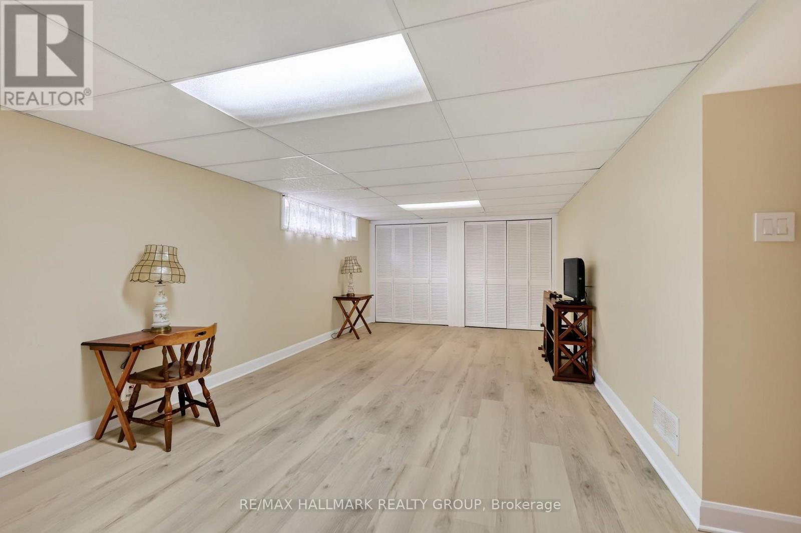 2692 Colman Street, Ottawa, ON - Indoor