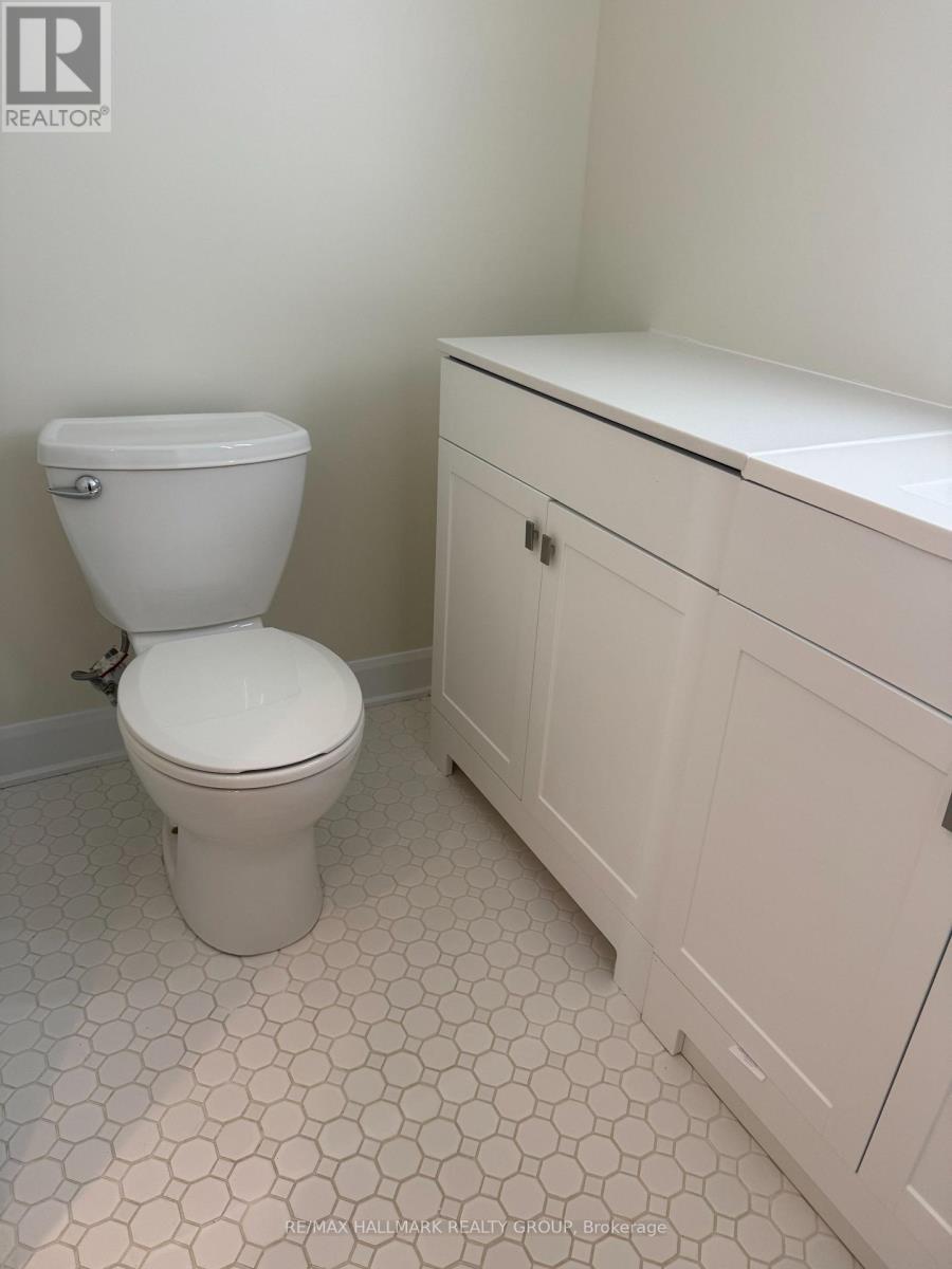 2692 Colman Street, Ottawa, ON - Indoor Photo Showing Bathroom