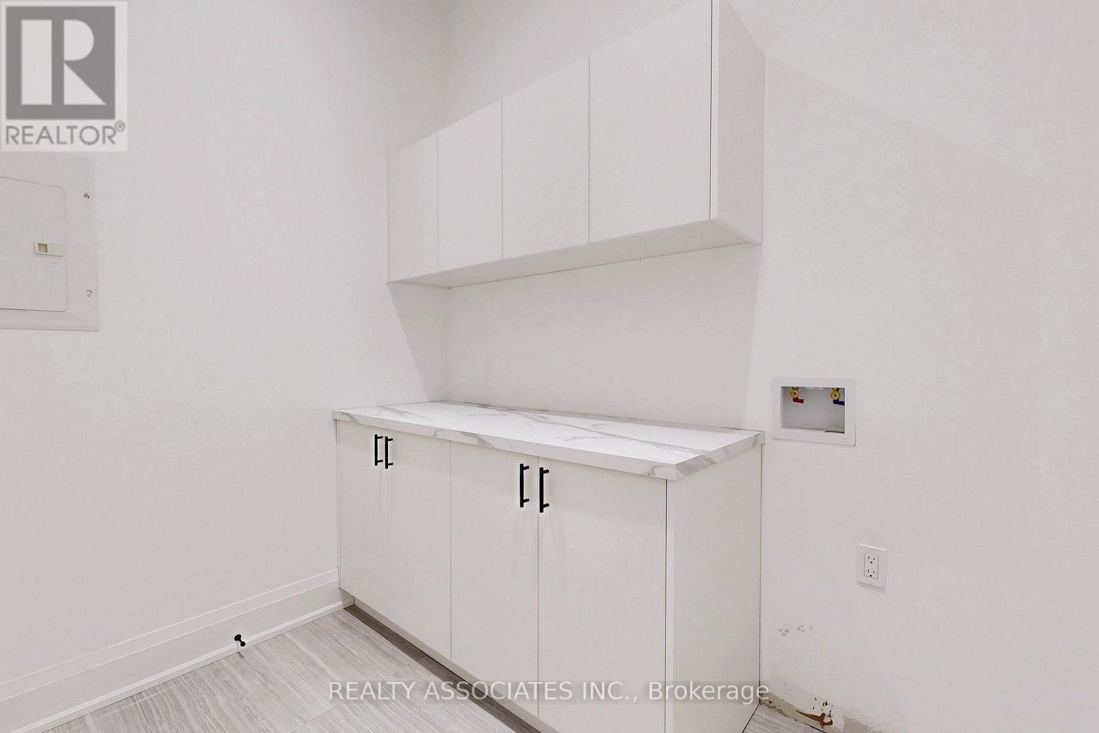 32 Cossar Avenue, Aurora, ON - Photo Showing Other Room