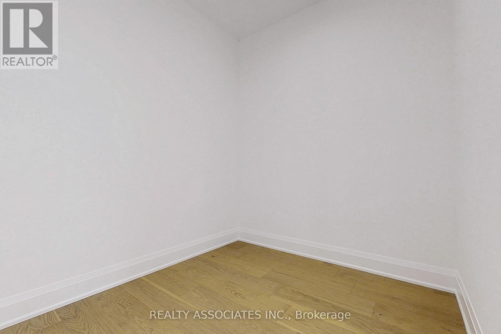 32 Cossar Avenue, Aurora, ON - Indoor Photo Showing Other Room