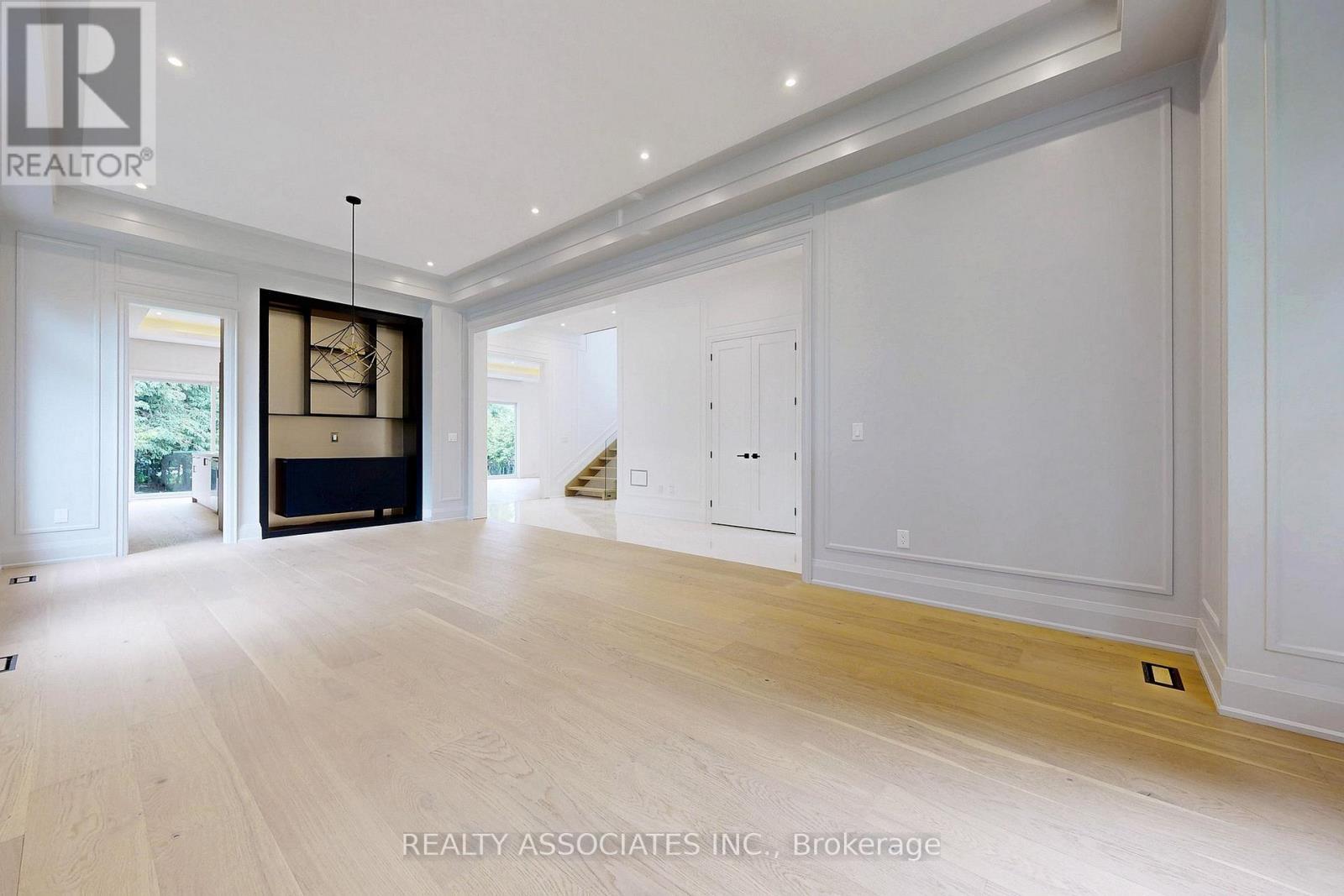 32 Cossar Avenue, Aurora, ON - Indoor