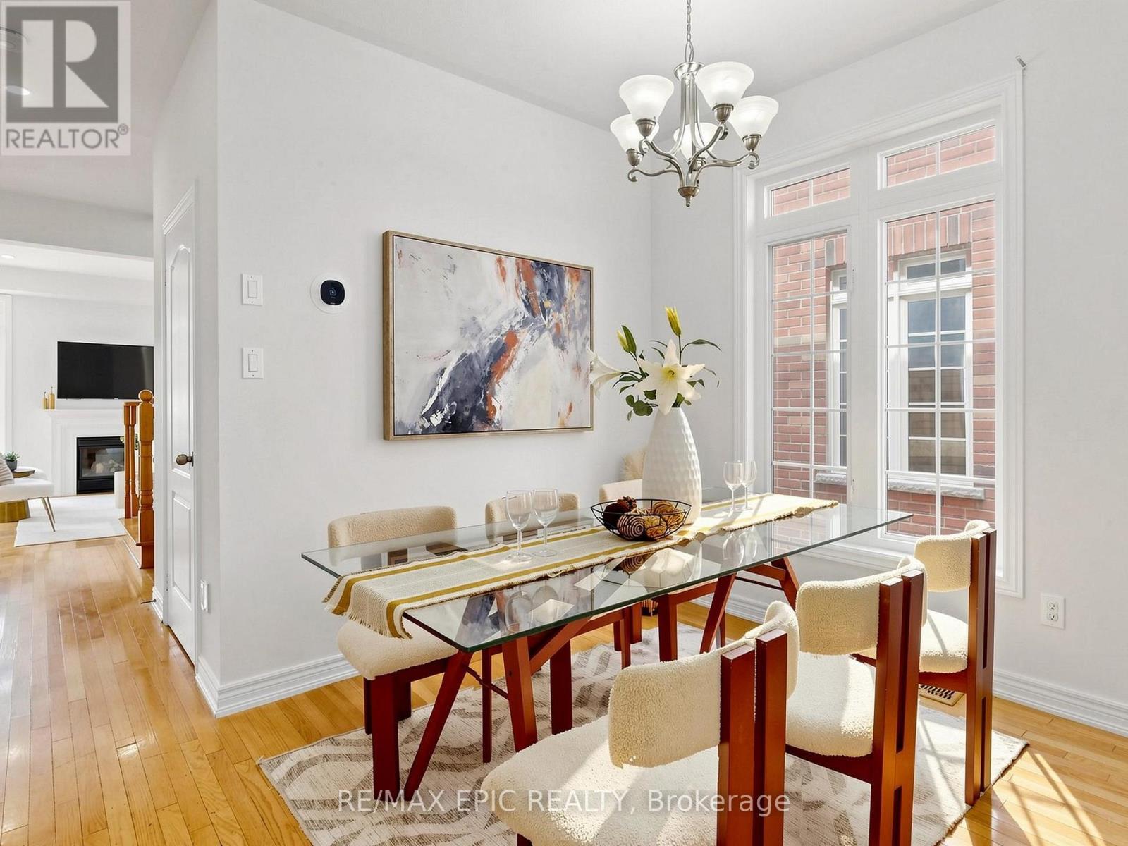 74 Dewpoint Road, Vaughan, ON - Indoor Photo Showing Dining Room