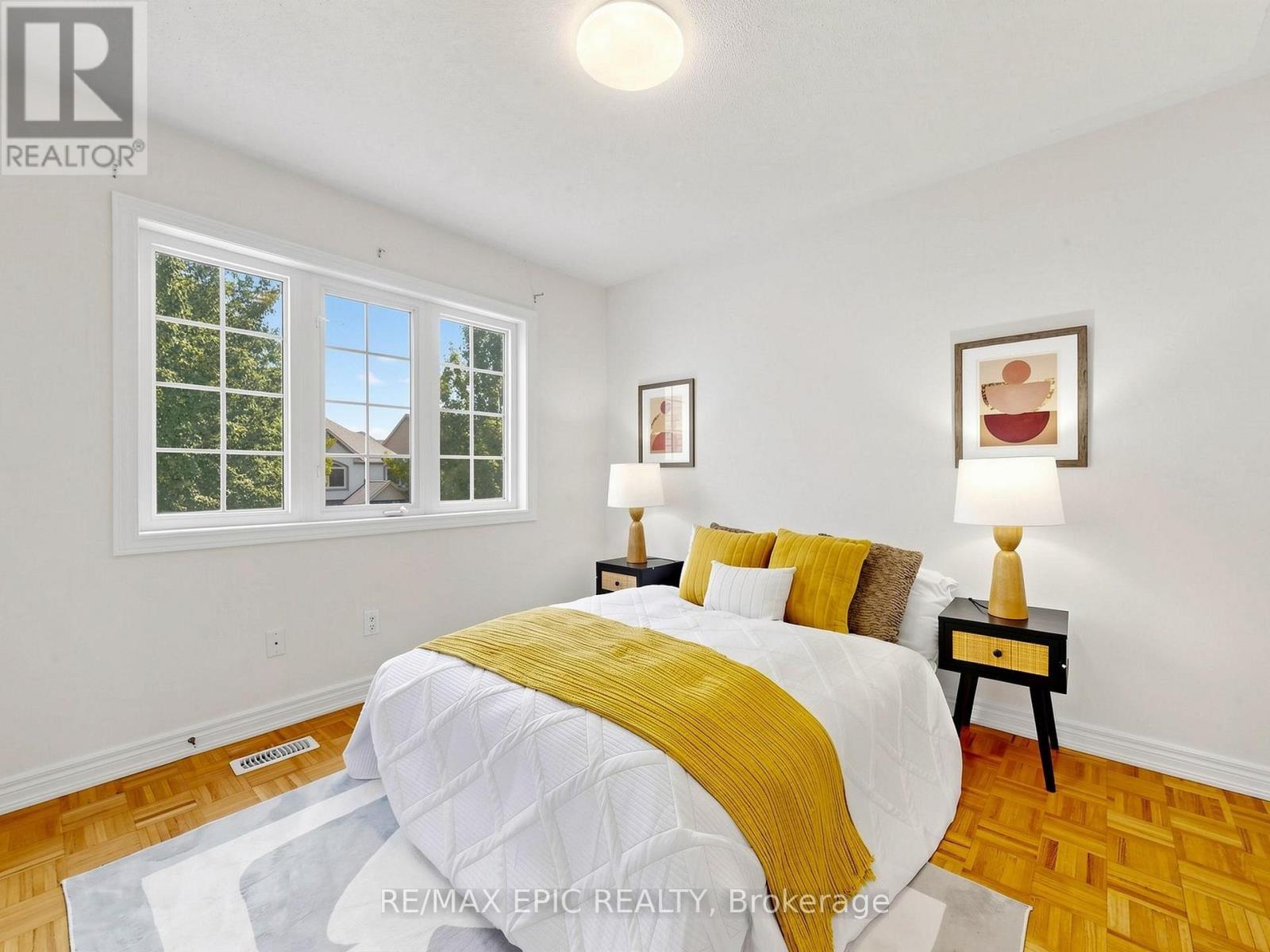 74 Dewpoint Road, Vaughan, ON - Indoor Photo Showing Bedroom