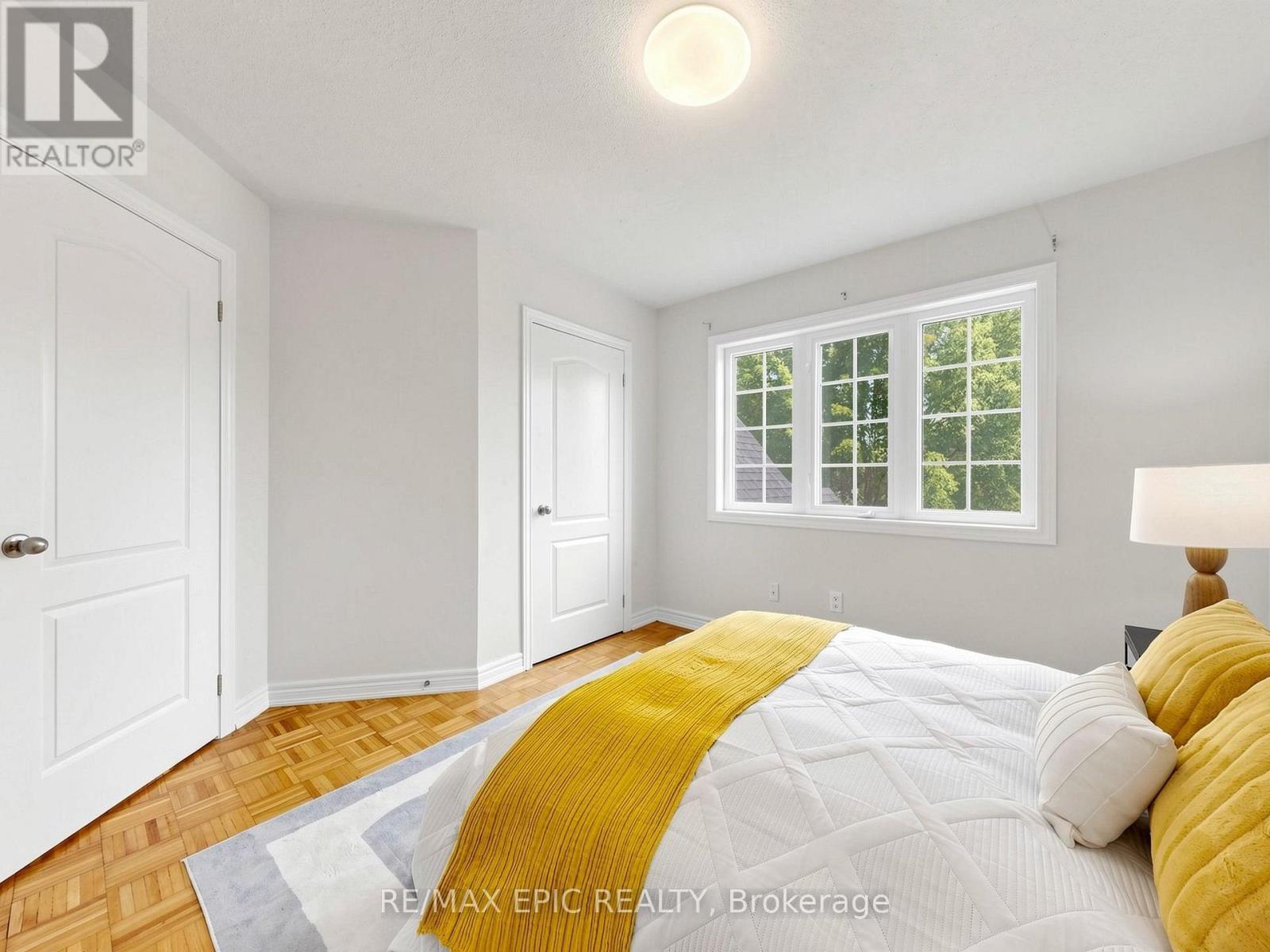 74 Dewpoint Road, Vaughan, ON - Indoor Photo Showing Bedroom
