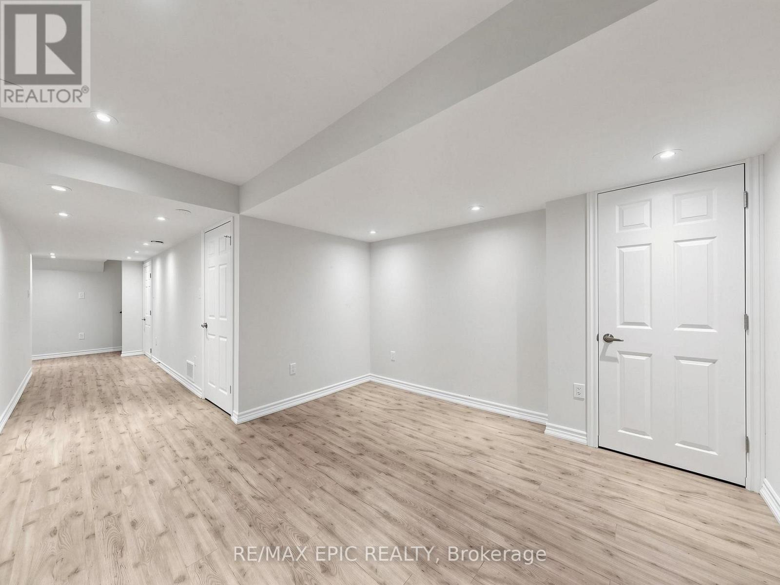 74 Dewpoint Road, Vaughan, ON - Indoor Photo Showing Other Room