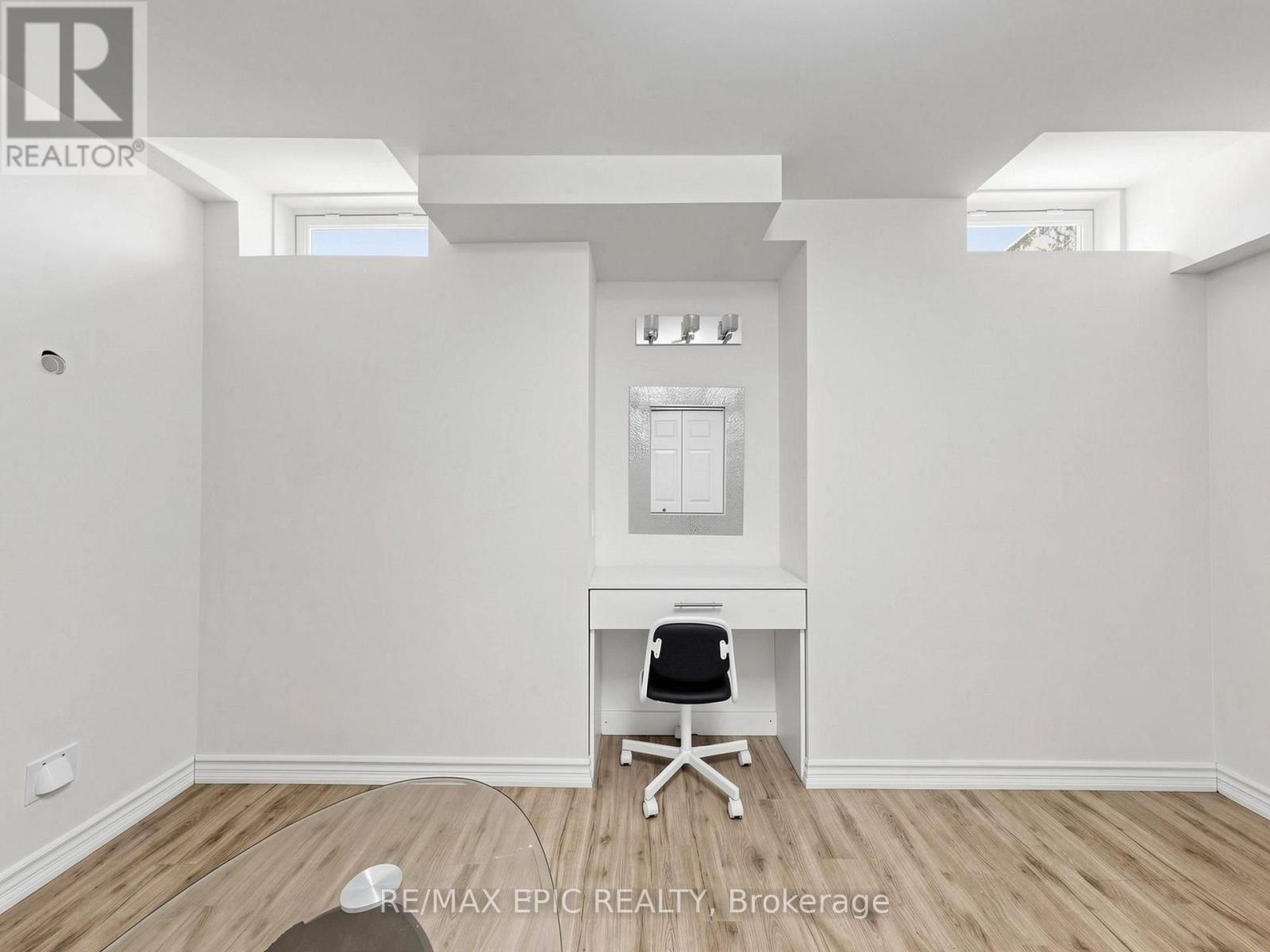 74 Dewpoint Road, Vaughan, ON - Indoor Photo Showing Other Room