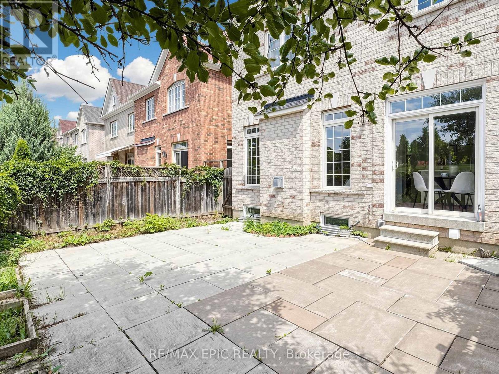74 Dewpoint Road, Vaughan, ON - Outdoor