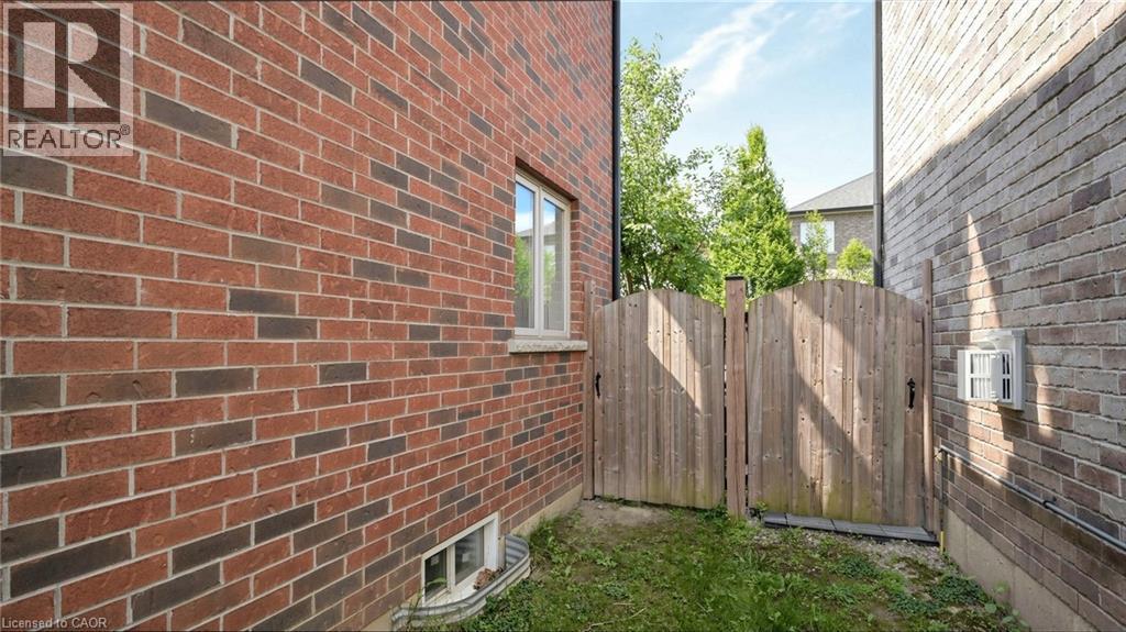 173 Raymond Road, Ancaster, ON - Indoor Photo Showing Other Room