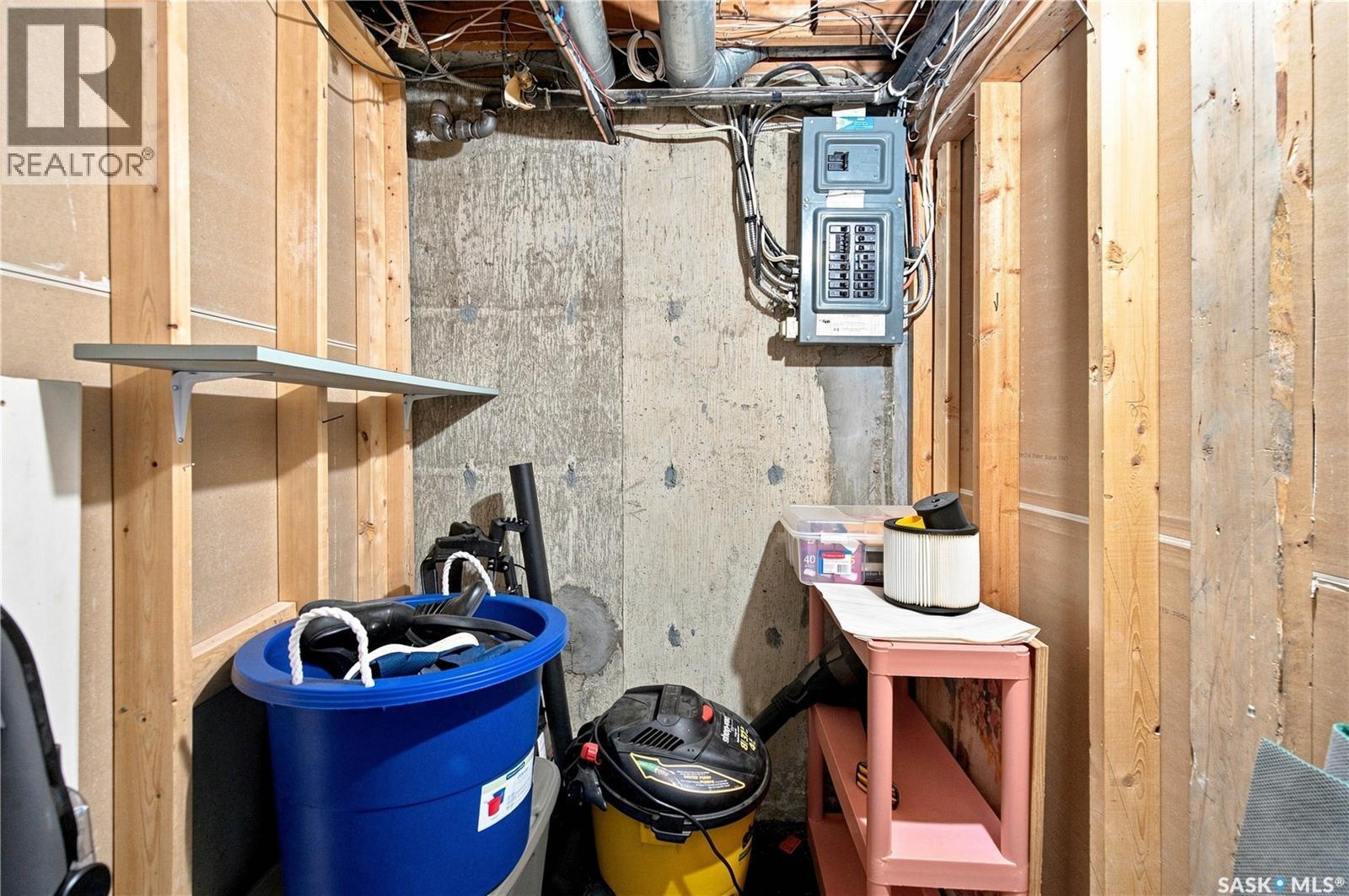 448 Robinson Street, Regina, SK - Indoor Photo Showing Basement